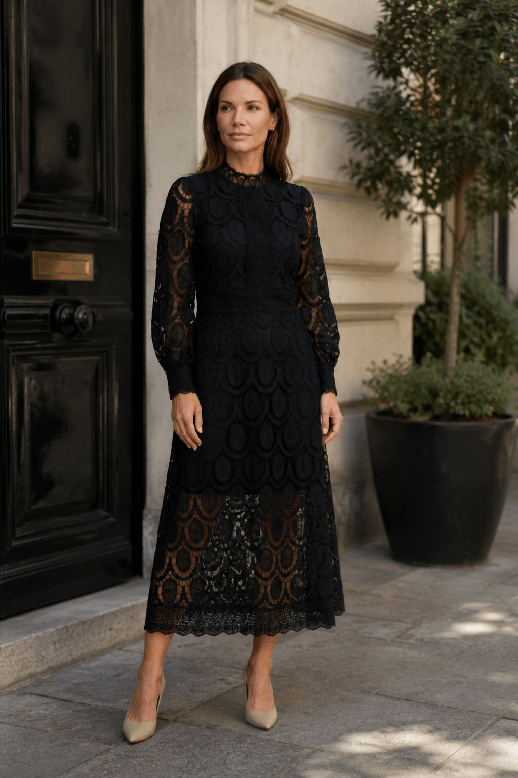 Kleid Hochzeitsgast Damen | Maxikleid aus Spitze mit Stehkragen & Puffärmeln