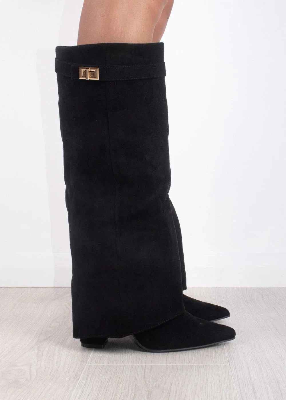 Stiefel Damen | Kniehoch mit Umschlagschaft & Golddetail