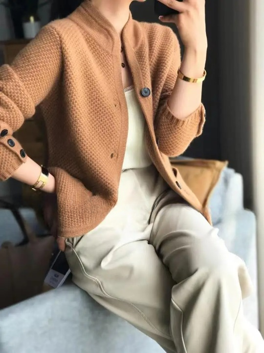 Avenya - Winterjacke Damen | Geformter Kragen mit Strukturiertes Strickbild