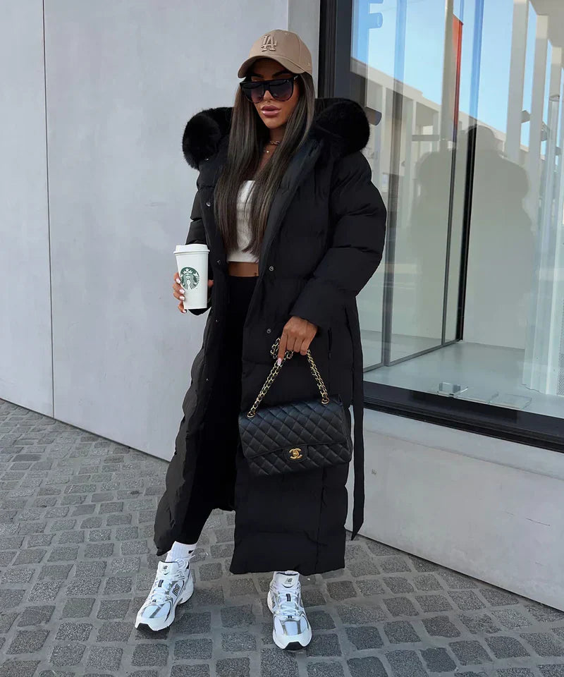 Arlena - Winterjacke Damen | Schneefestes Design mit Fellkapuze