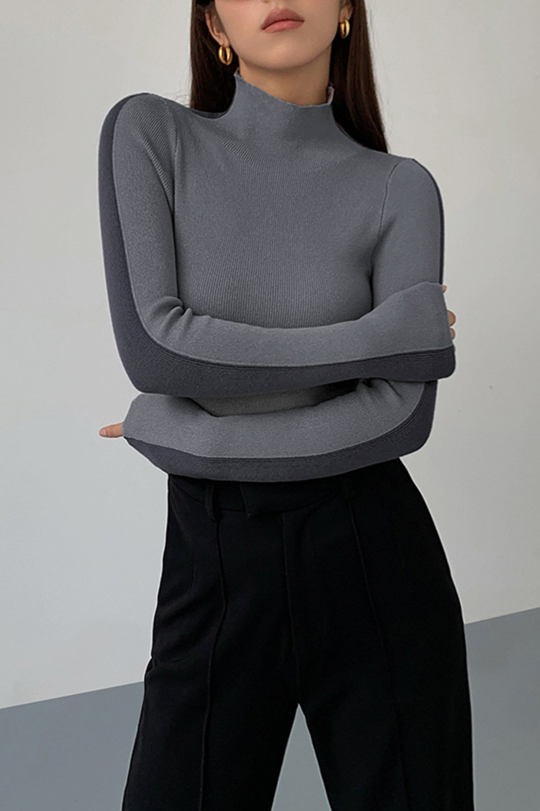 Damen Stricktop | Zweifarbige Linie & Minimalistischer Schnitt