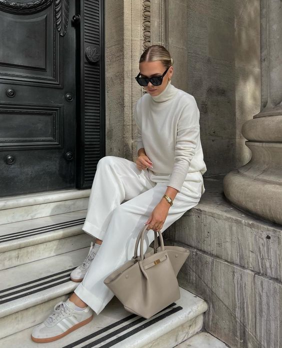 Damen Schultertasche | Geräumiges Innenfach & Abschlussakzent