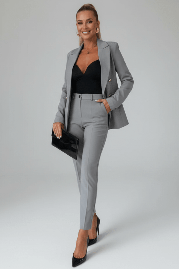 Hosenanzug Damen | Blazer & goldenen Knöpfen