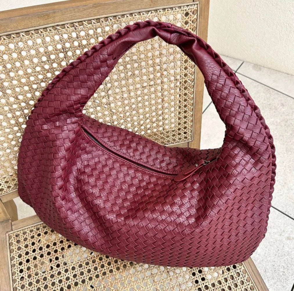 Handtasche Damen | Geflochtenes Design & Geräumige Form