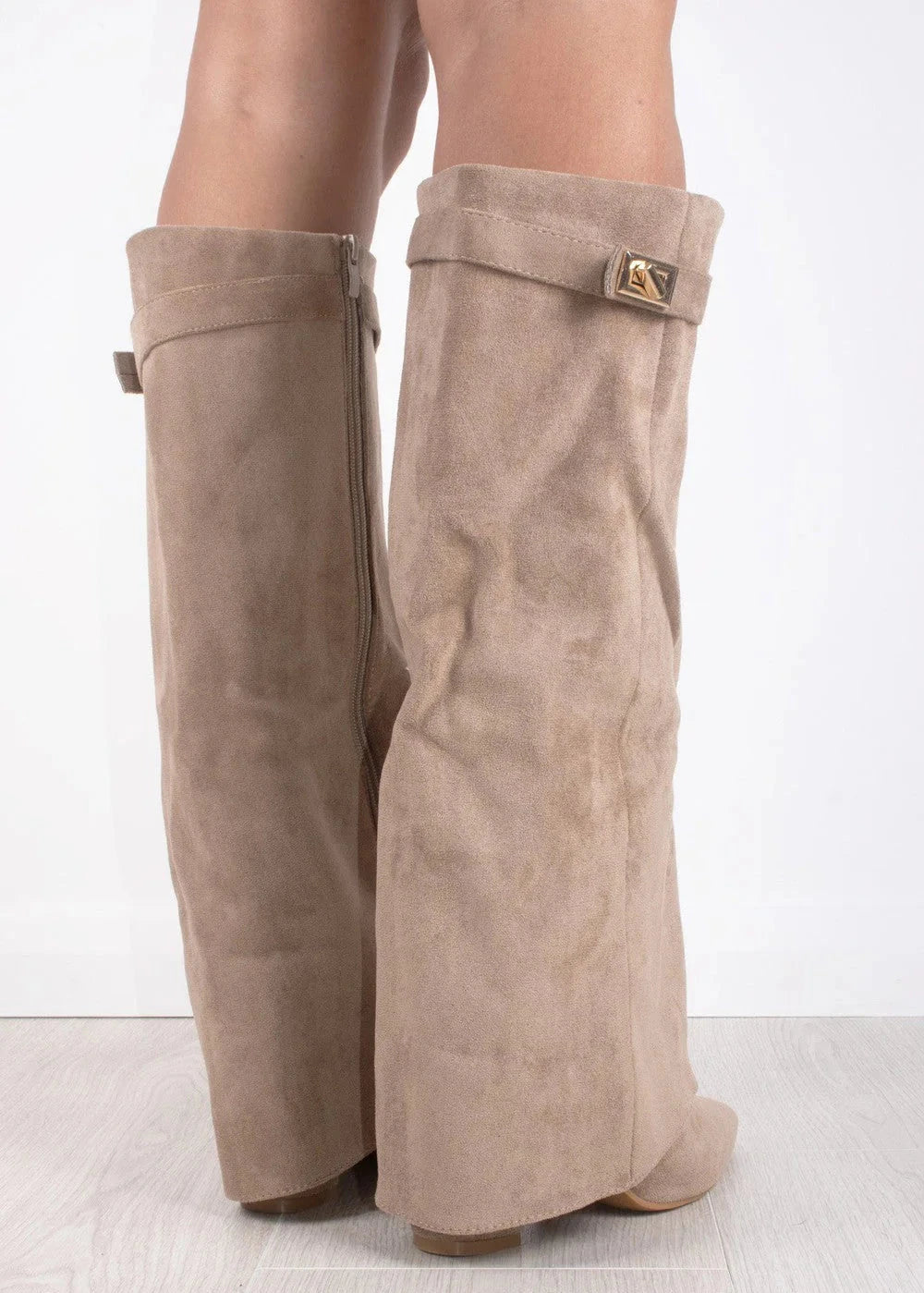 Stiefel Damen | Kniehoch mit Umschlagschaft & Golddetail