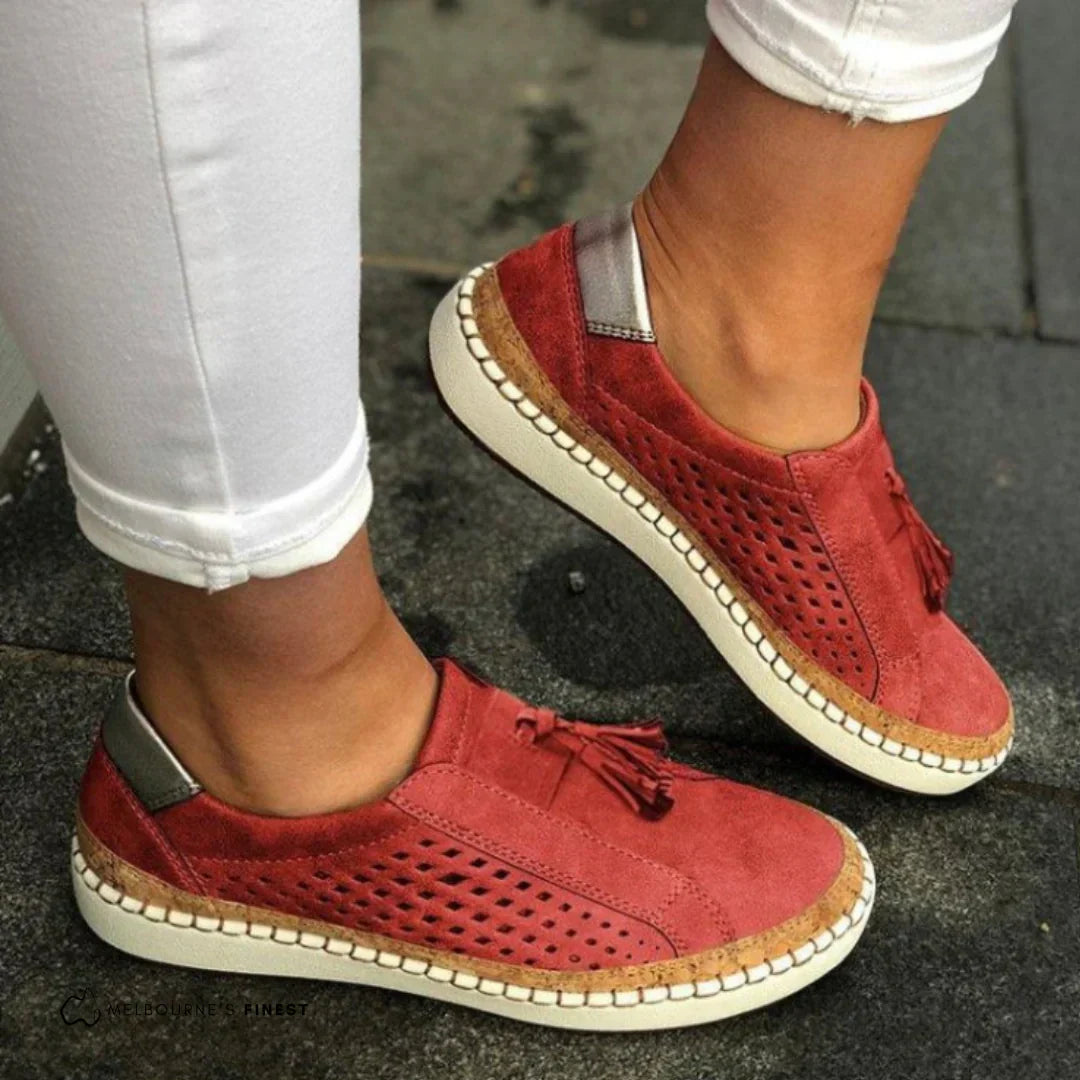 Sneaker Damen | Slip-on mit Perforation & Quastendetail