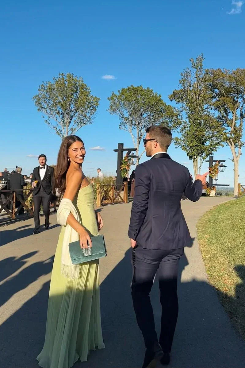 Kleid Hochzeitsgast Damen | Maxi mit Plissee & Trägerlosen Oberteil